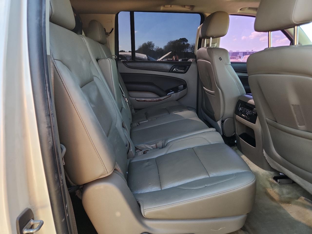 2015 Chevrolet Suburban C1500 Ltz VIN: 1GNSCKKCXFR205033 Lot: 84633725