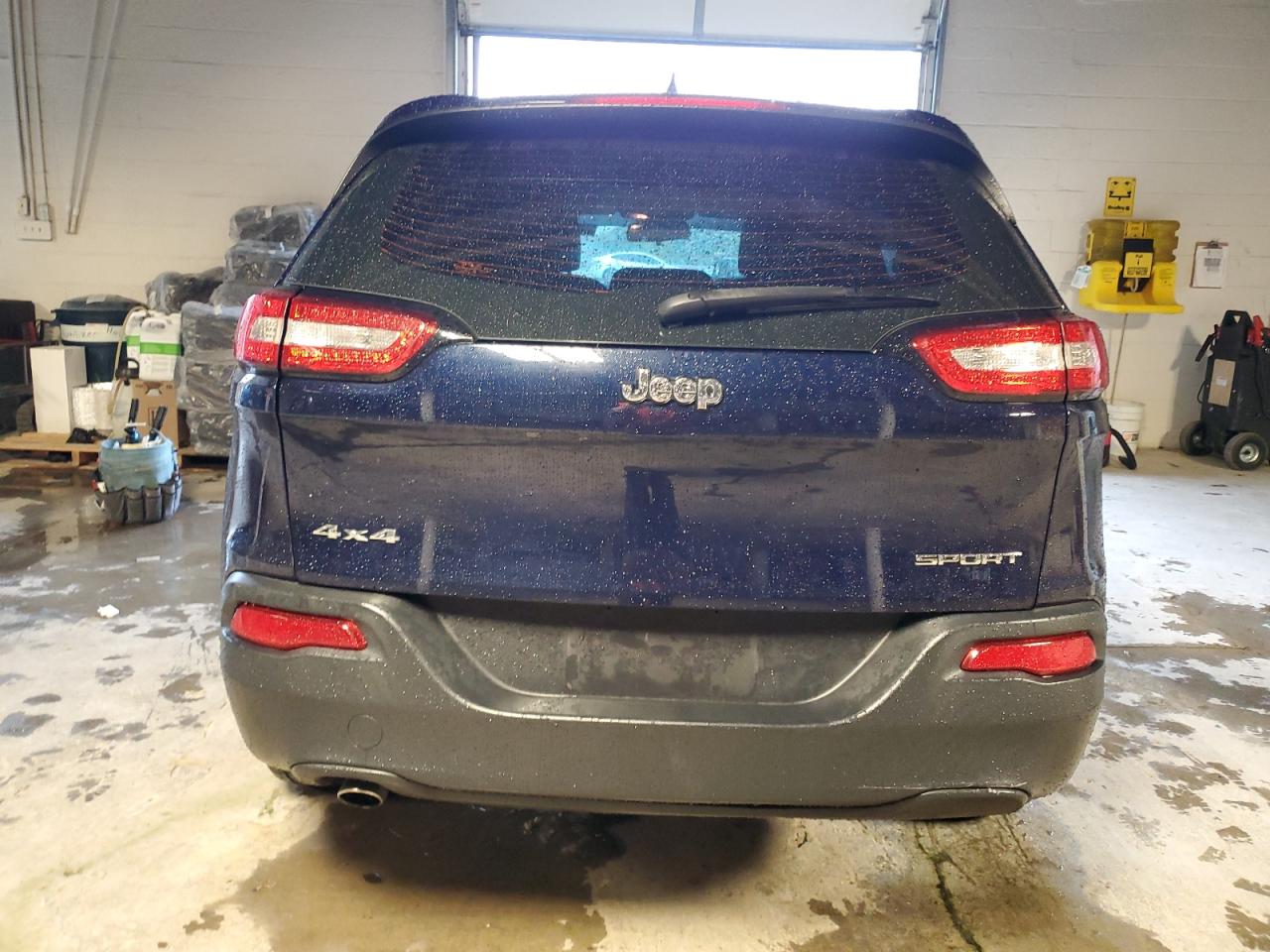 2014 Jeep Cherokee Sport VIN: 1C4PJMAB3EW220045 Lot: 81882285