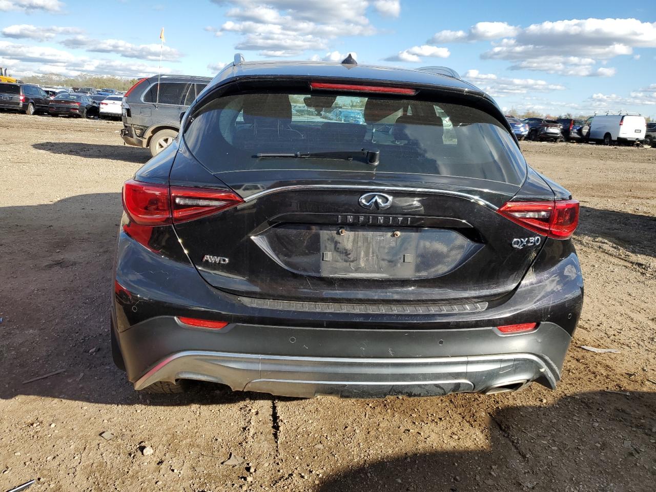 2018 Infiniti Qx30 Base VIN: SJKCH5CR2JA041395 Lot: 89516075