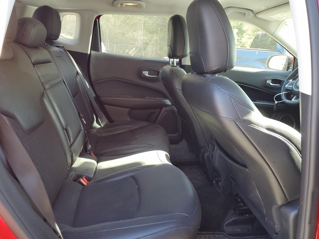 2019 Jeep Compass Latitude VIN: 3C4NJDBB6KT656122 Lot: 84554695