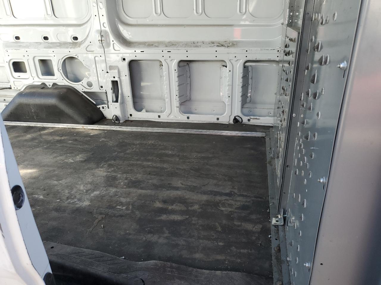 2015 Ford Transit 150 Delivery Van VIN: 1FTNE1CM7FKB12741 Lot: 86445425