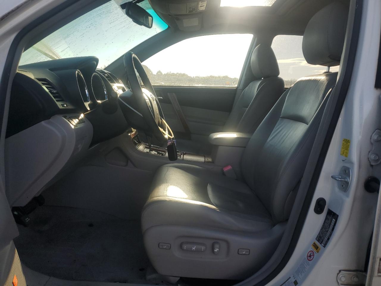 2010 Toyota Highlander Limited VIN: JTEDK3EH2A2152391 Lot: 84914175