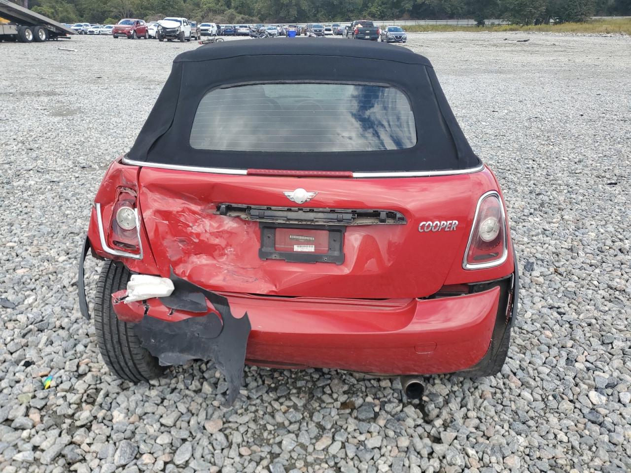 2009 Mini Cooper VIN: WMWMR33559TU96812 Lot: 82274145