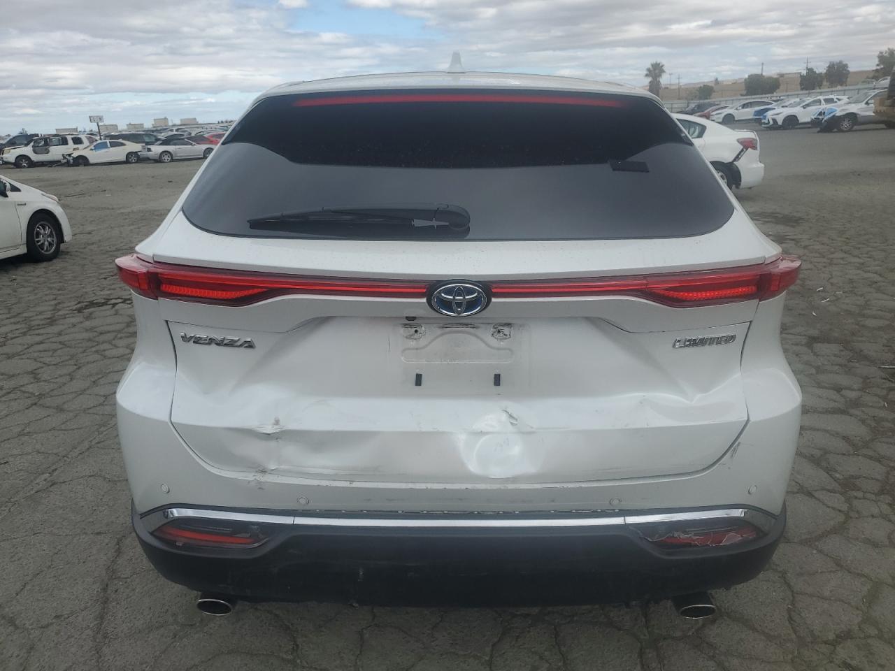 2023 Toyota Venza Le VIN: JTEAAAAH7PJ120938 Lot: 84949475