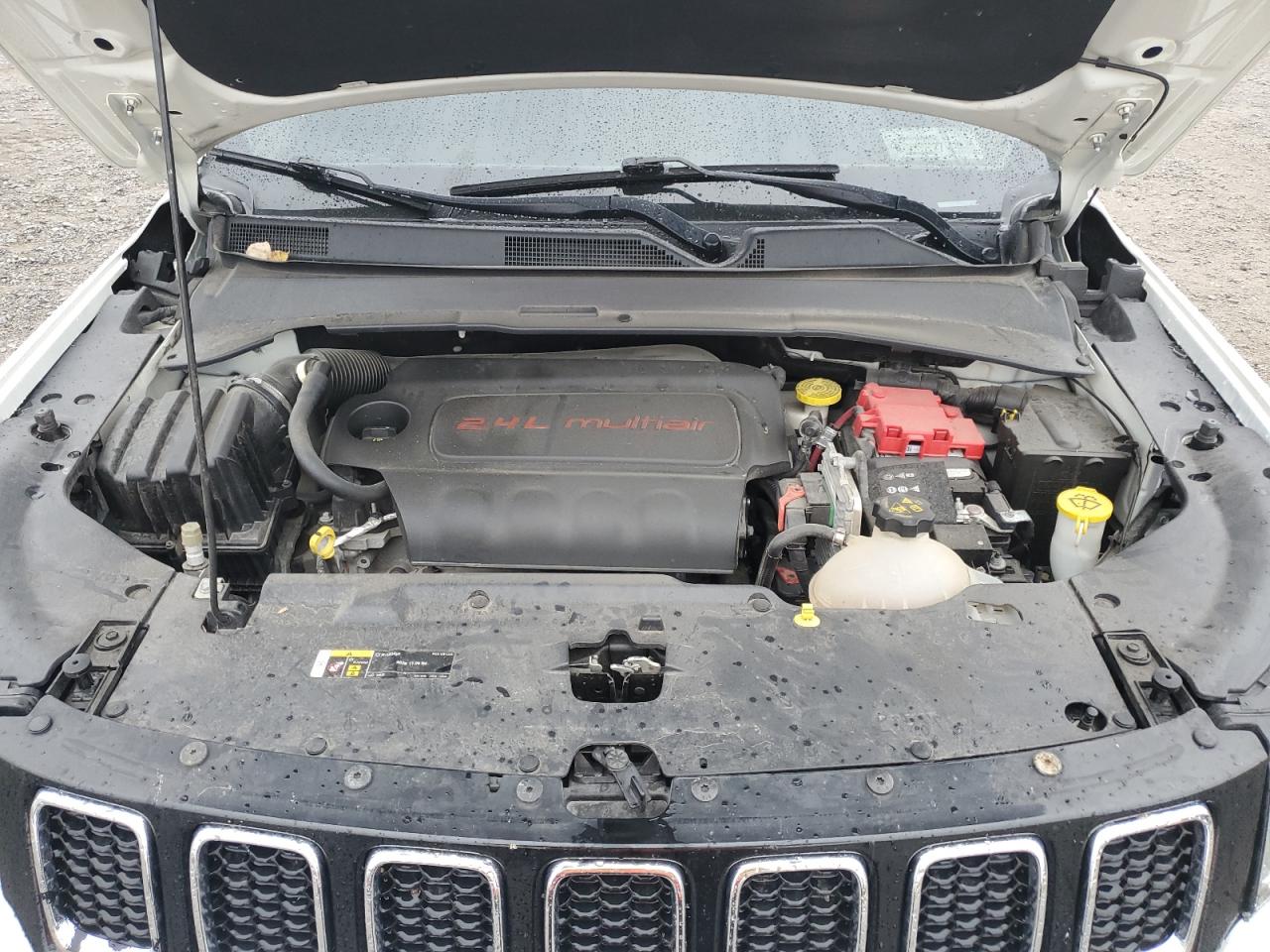 2019 Jeep Compass Latitude VIN: 3C4NJDBB2KT695998 Lot: 82258115