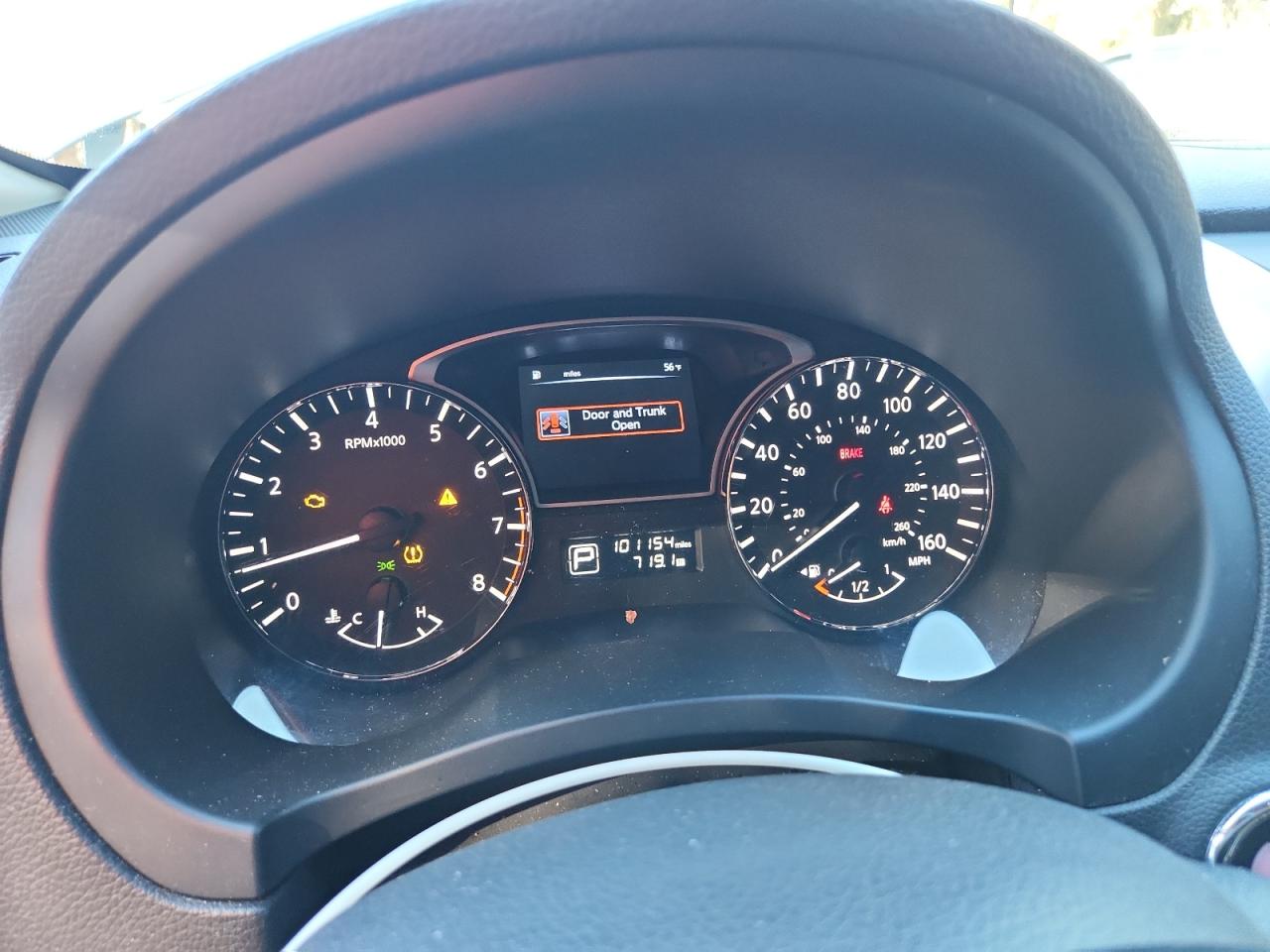 V (L33) V (L33)