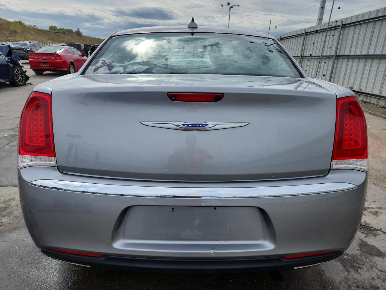 2018 Chrysler 300 Limited VIN: 2C3CCAEG7JH227560 Lot: 86312445