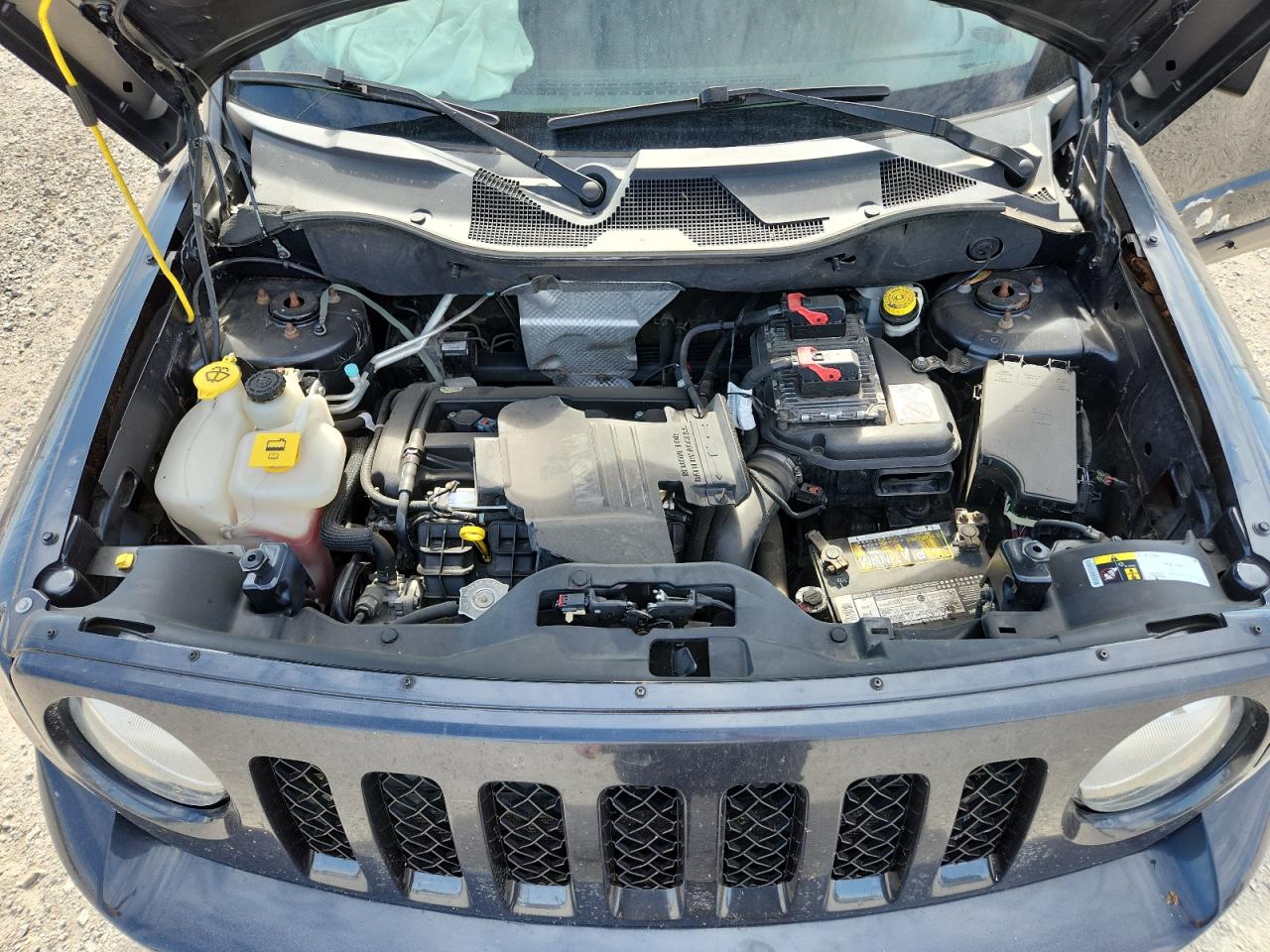 2015 Jeep Patriot Latitude VIN: 1C4NJPFA2FD157509 Lot: 82404795