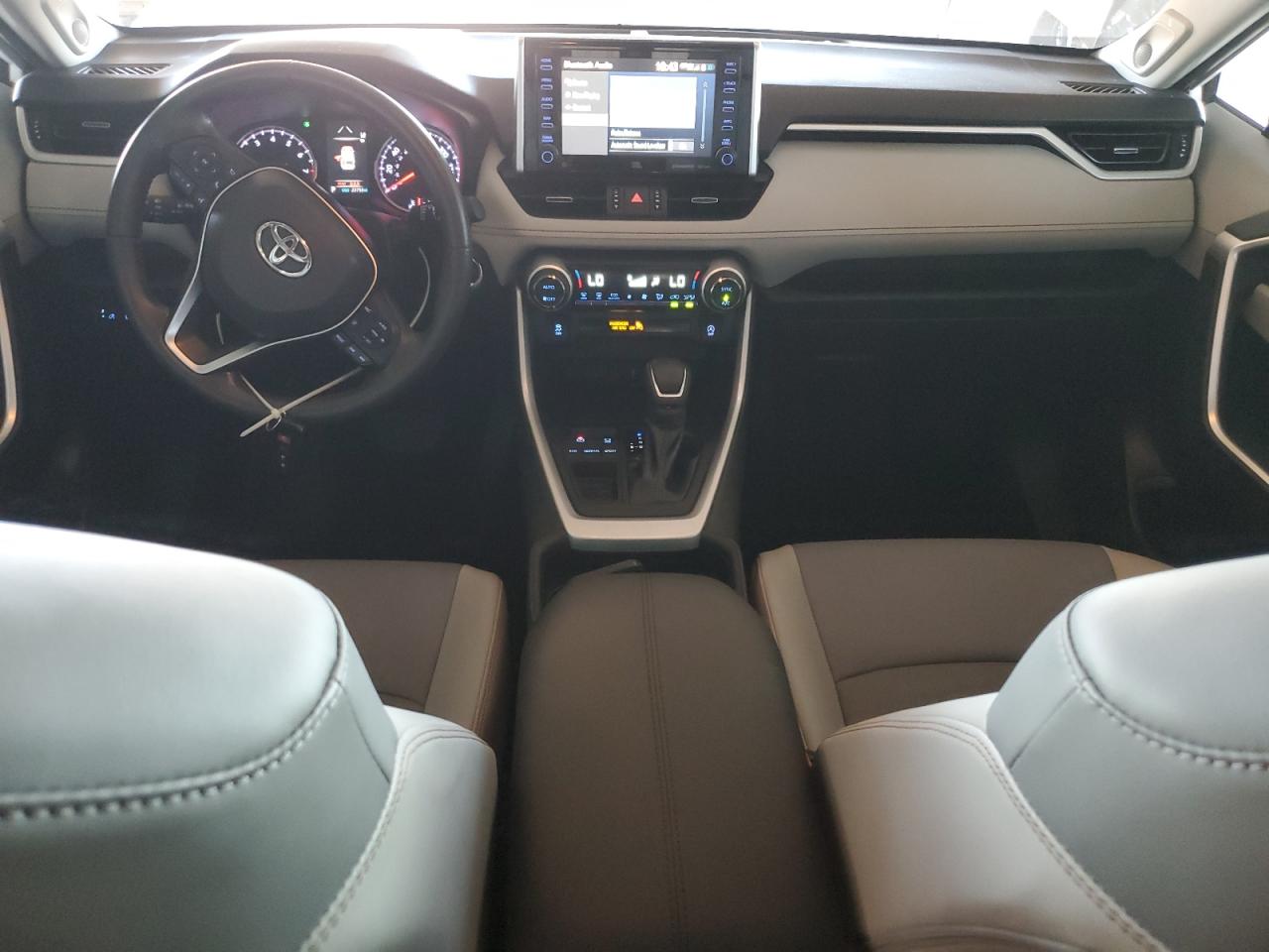 2020 Toyota Rav4 Xle Premium VIN: 2T3C1RFV0LC049041 Lot: 89884805