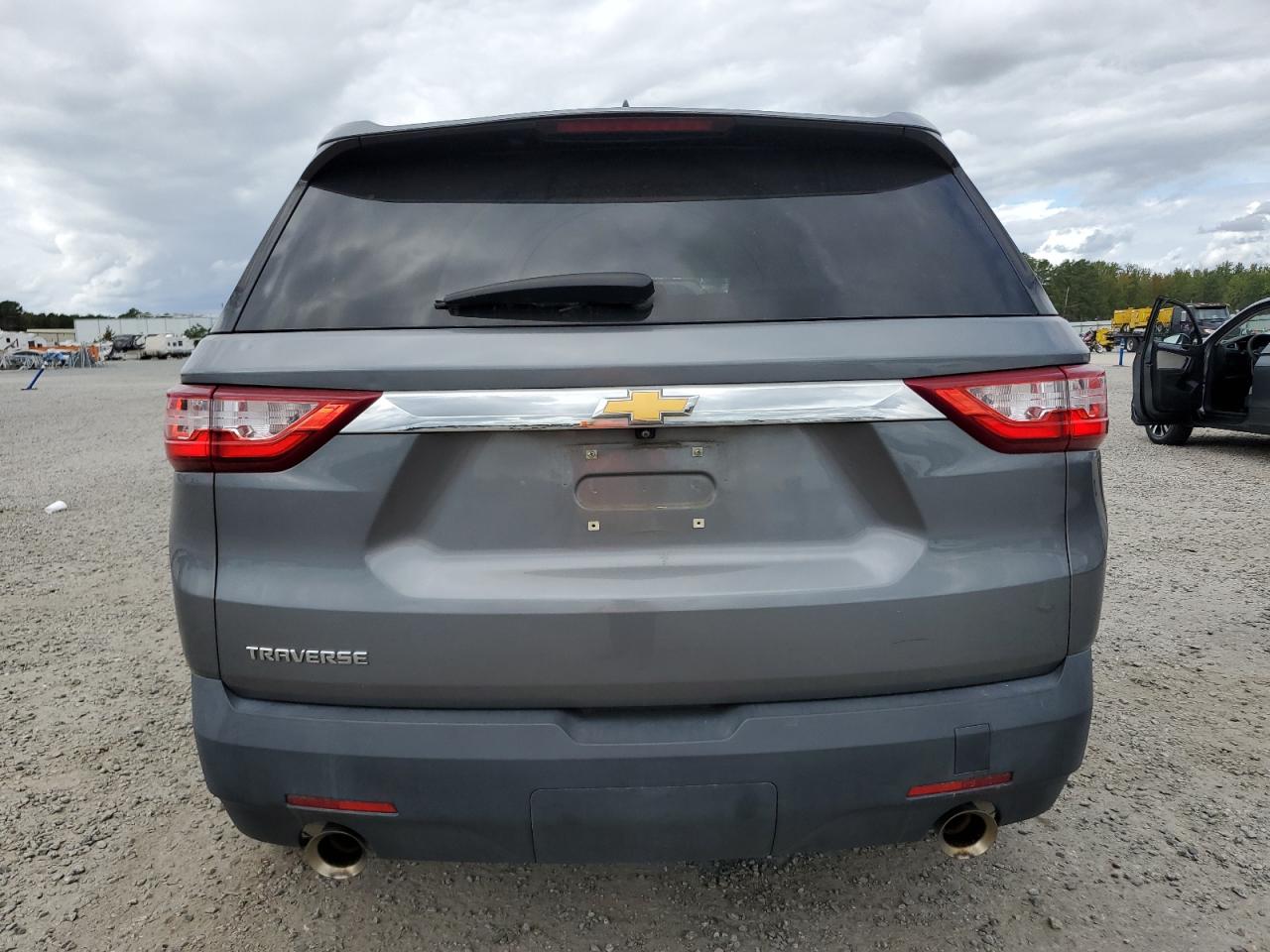 2020 Chevrolet Traverse Ls VIN: 1GNERFKW7LJ120769 Lot: 82241725