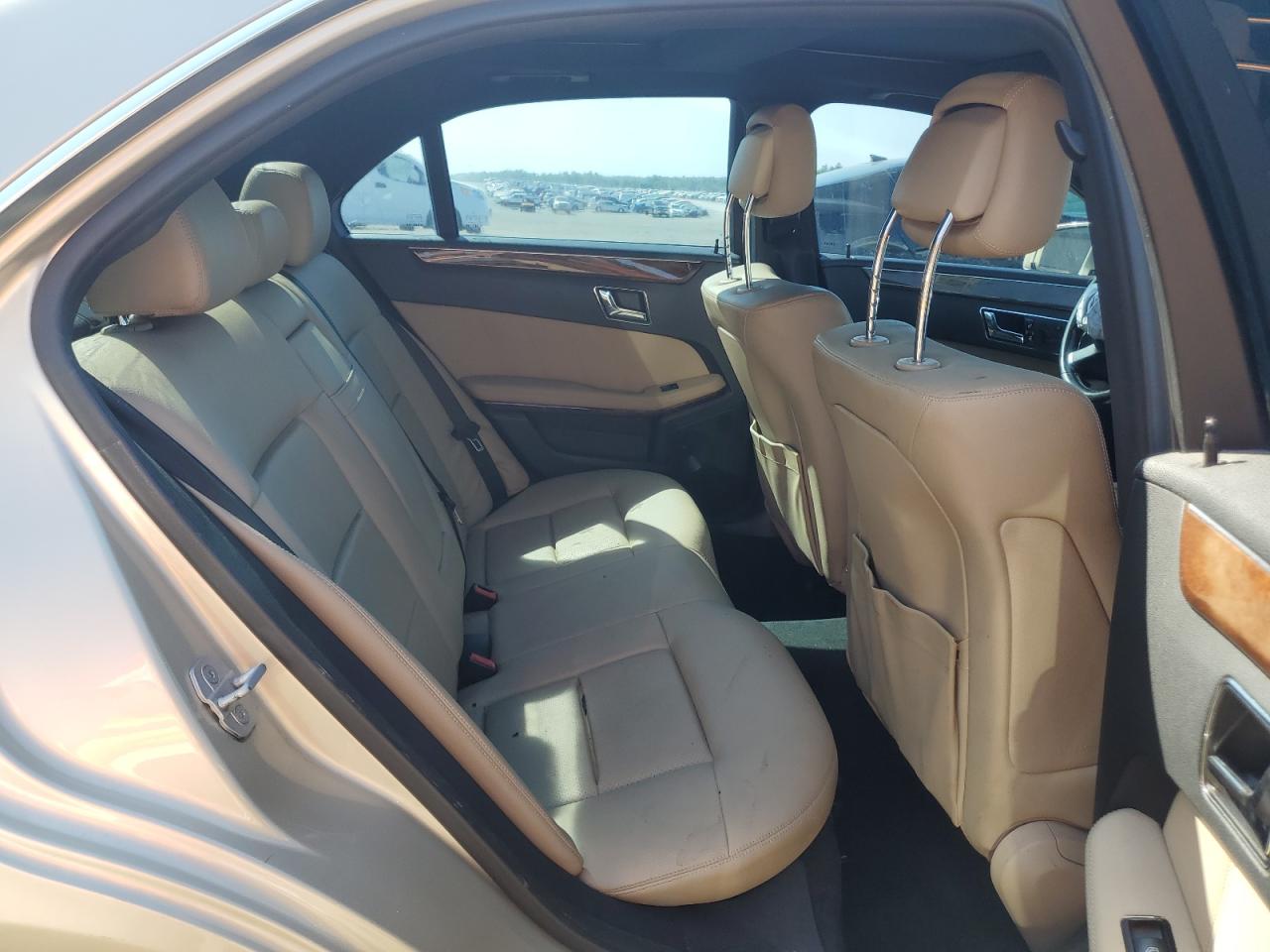 2010 Mercedes-Benz E 350 VIN: WDDHF5GB2AA230954 Lot: 84561355