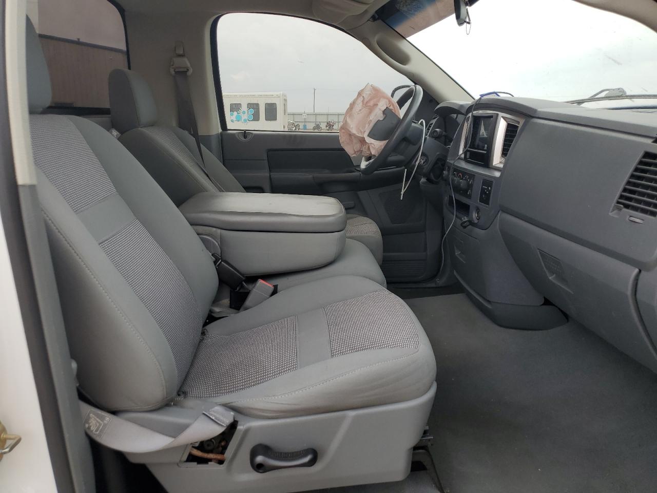 2007 Dodge Ram 1500 St VIN: 1D7HU16N47J512211 Lot: 82730365