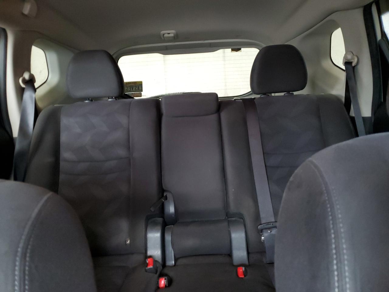 2015 Nissan Rogue S VIN: KNMAT2MT8FP584711 Lot: 84805815