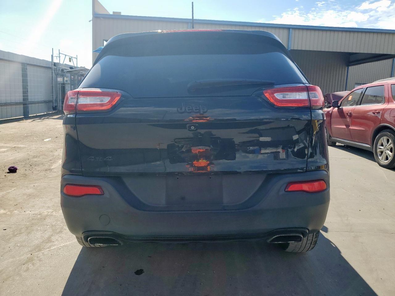 2018 Jeep Cherokee Latitude VIN: 1C4PJMCX9JD508828 Lot: 82277855