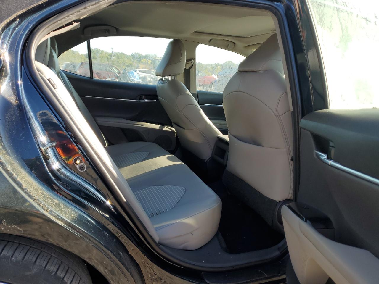 2019 Toyota Camry L VIN: 4T1B11HK0KU850297 Lot: 86070935