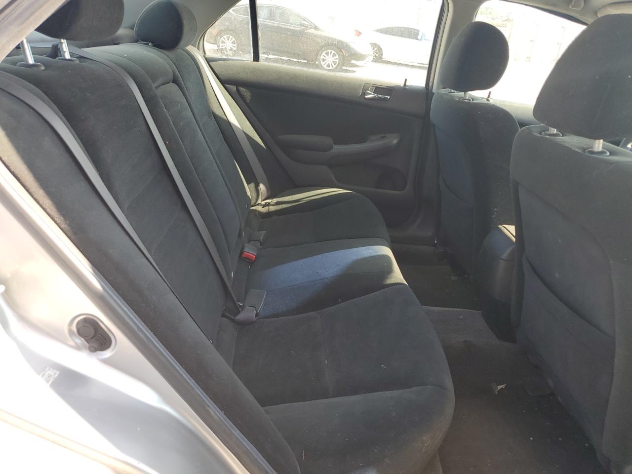 2007 Honda Accord Lx VIN: 3HGCM56417G707043 Lot: 84896575