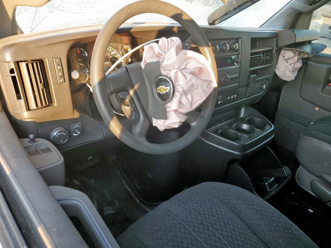 2020 Chevrolet Express G2500 VIN: 1GCWGAFG6L1265097 Lot: 82433085