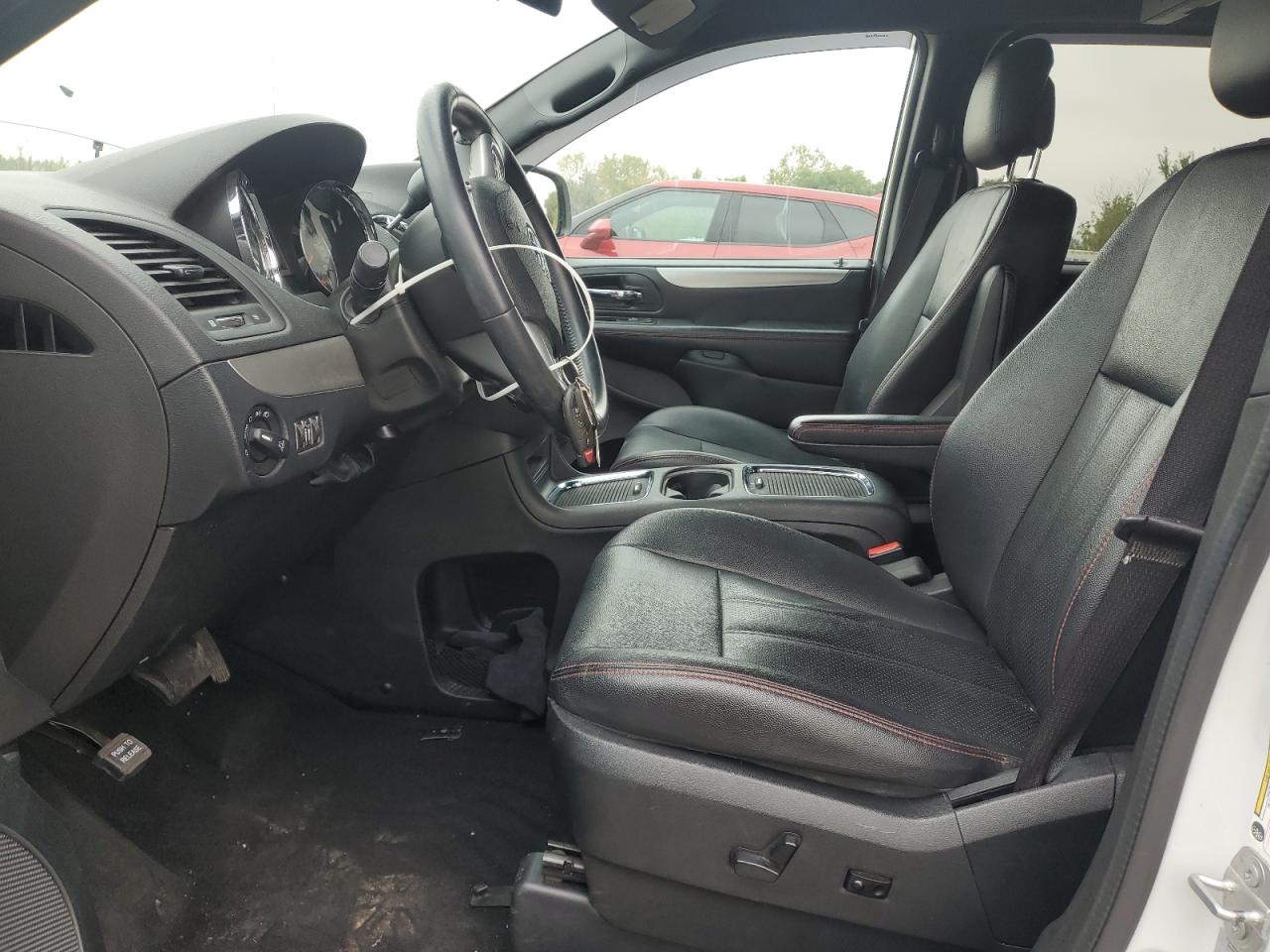 2016 Dodge Grand Caravan R/T VIN: 2C4RDGEG4GR380079 Lot: 85558365