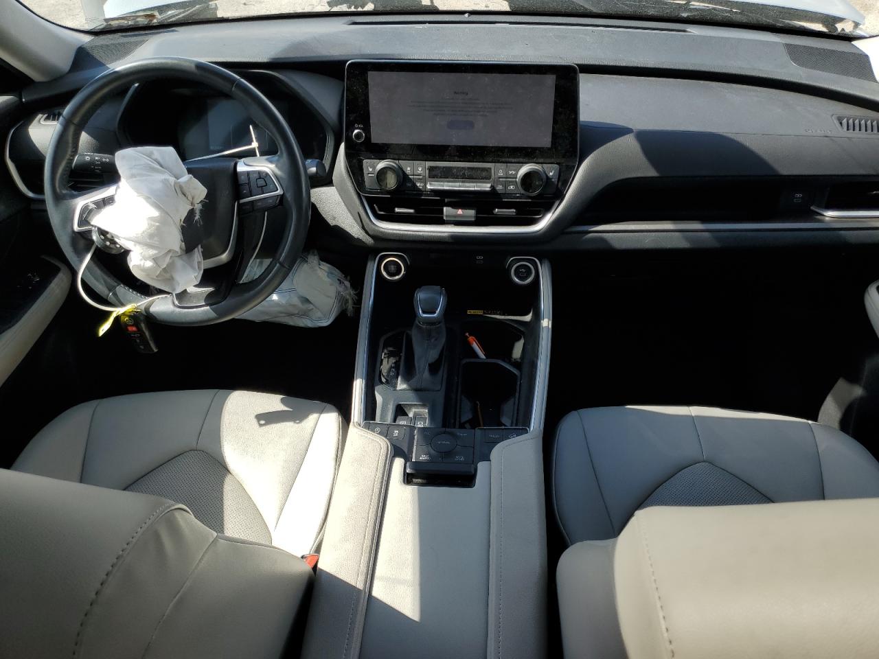 2024 Toyota Grand Highlander Xle VIN: 5TDAAAB57RS020420 Lot: 85301205