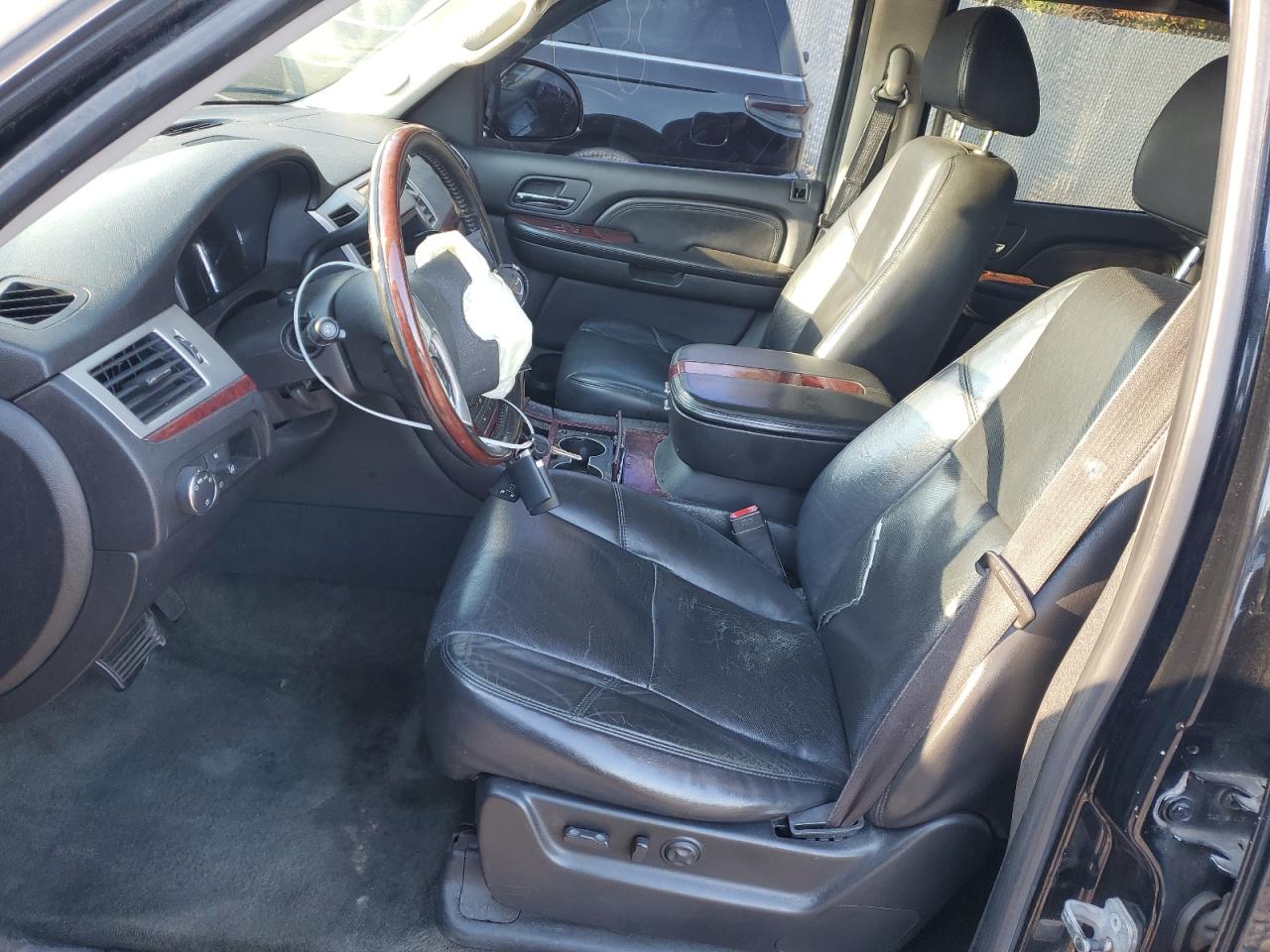 2007 Cadillac Escalade Luxury VIN: 1GYFK63877R374615 Lot: 89791985