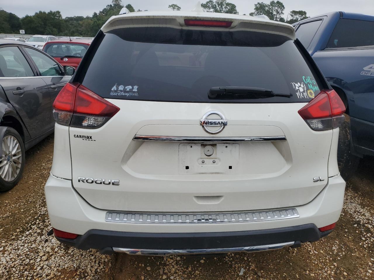 2017 Nissan Rogue S VIN: JN8AT2MT9HW382666 Lot: 84248575