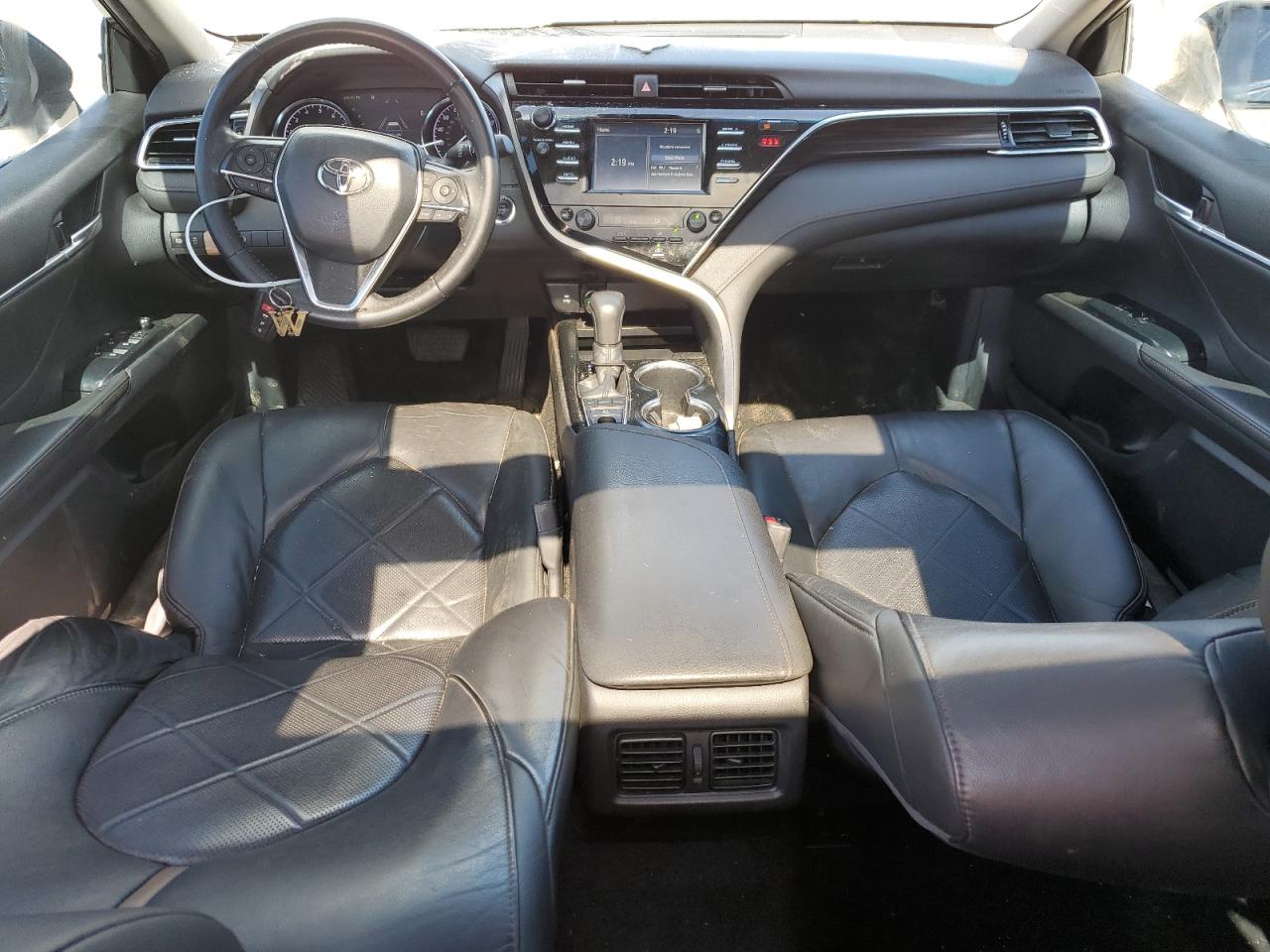 2018 Toyota Camry L VIN: 4T1B11HK9JU104297 Lot: 82004745