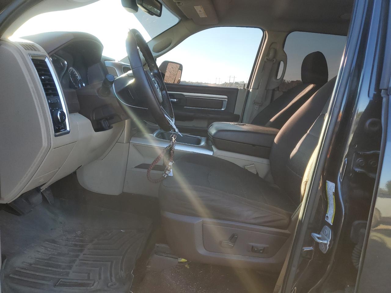 2018 Ram 1500 Slt VIN: 3C6RR6LT0JG146179 Lot: 90939215