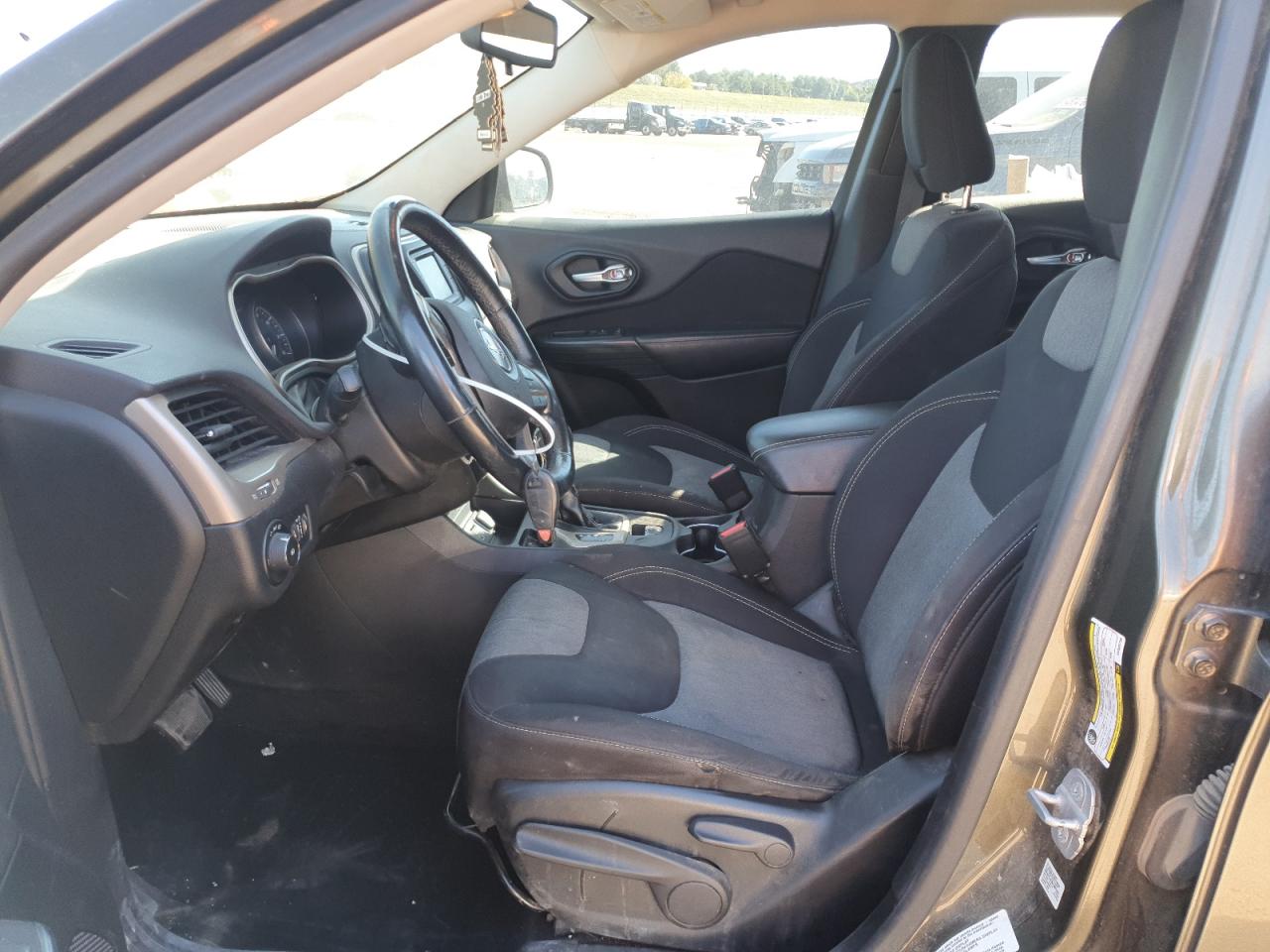 2014 Jeep Cherokee Latitude VIN: 1C4PJLCB6EW305730 Lot: 81888875