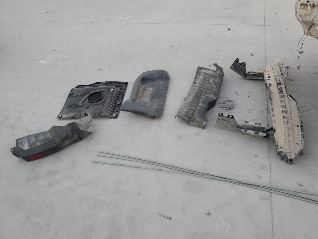 2015 Ford Transit Cargo Van T- VIN: 1FTNR1ZM0FKA35030 Lot: 82493025