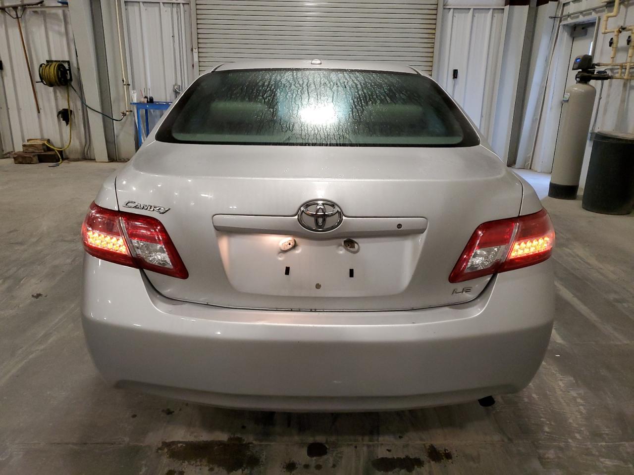 2011 Toyota Camry Base VIN: 4T1BF3EK5BU180800 Lot: 84961945