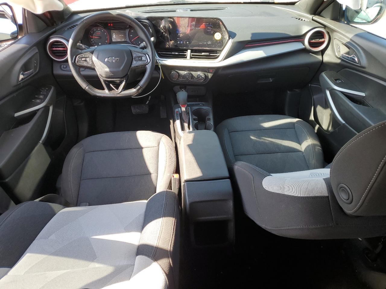 2024 Chevrolet Trax 1Rs VIN: KL77LGE25RC025705 Lot: 84878615