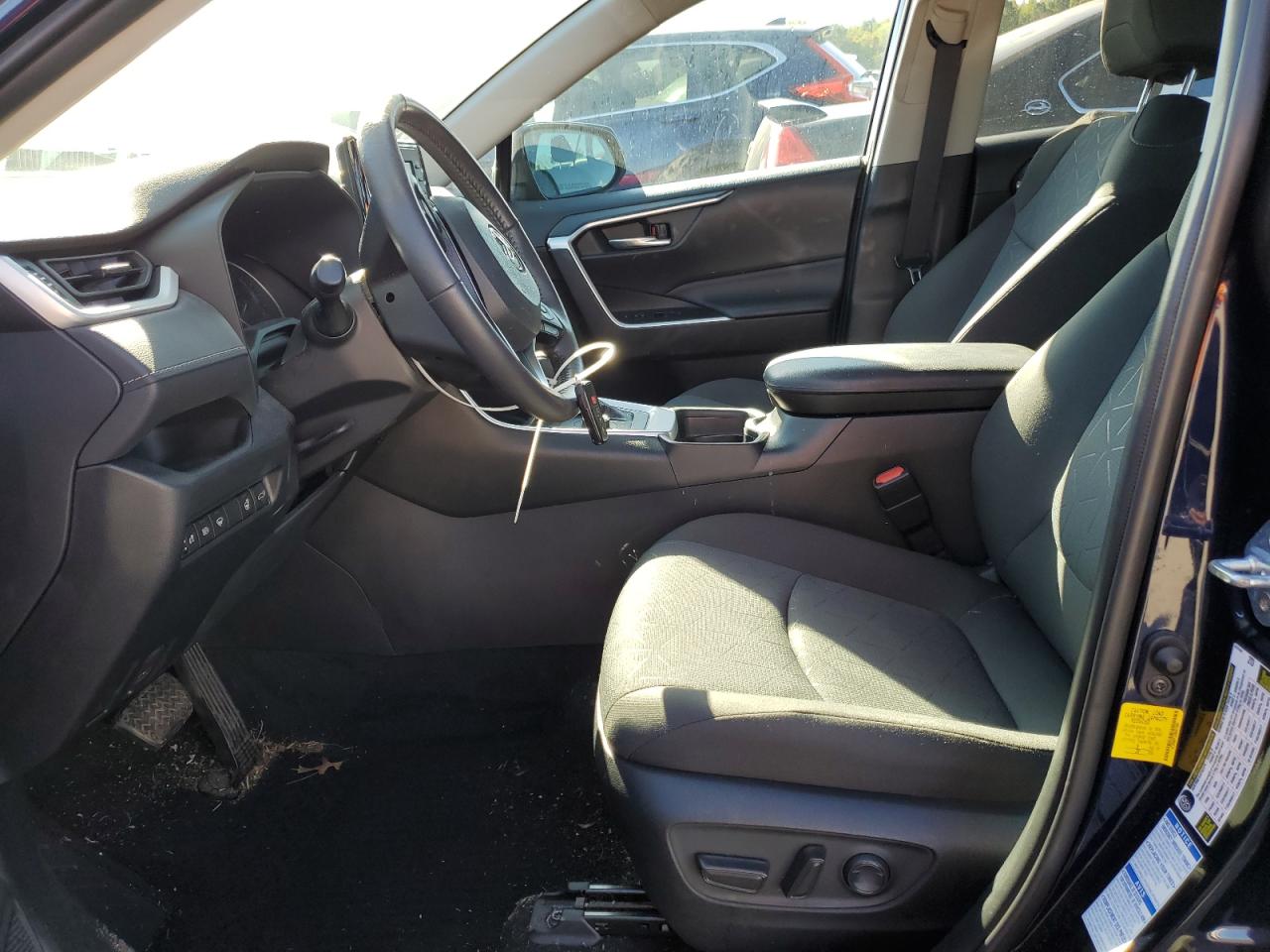 2021 Toyota Rav4 Xle VIN: 4T3RWRFV3MU031869 Lot: 84547175