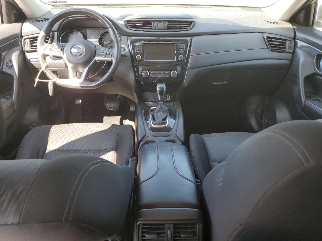 2018 Nissan Rogue S VIN: JN8AT2MT2JW490956 Lot: 82378075