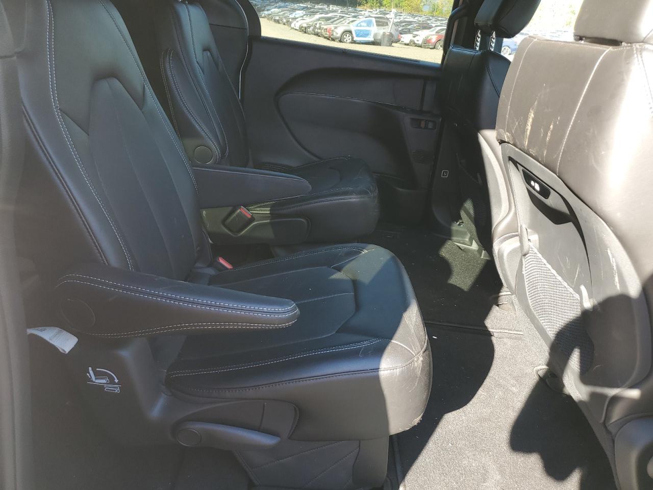 2024 Chrysler Pacifica Touring L VIN: 2C4RC3BG8RR157272 Lot: 82273815