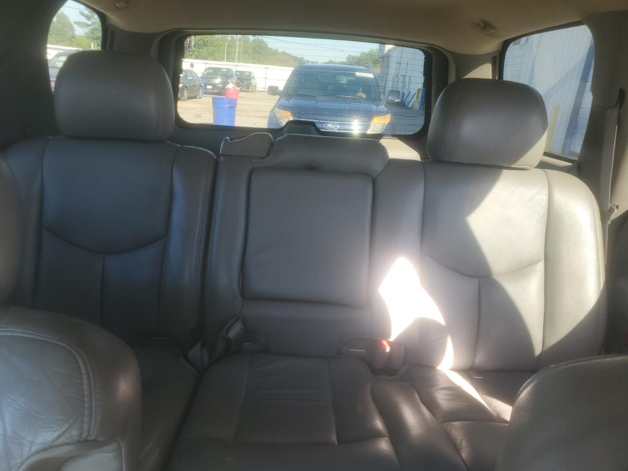 2005 GMC Yukon VIN: 1GKEC13V35J152483 Lot: 84877335