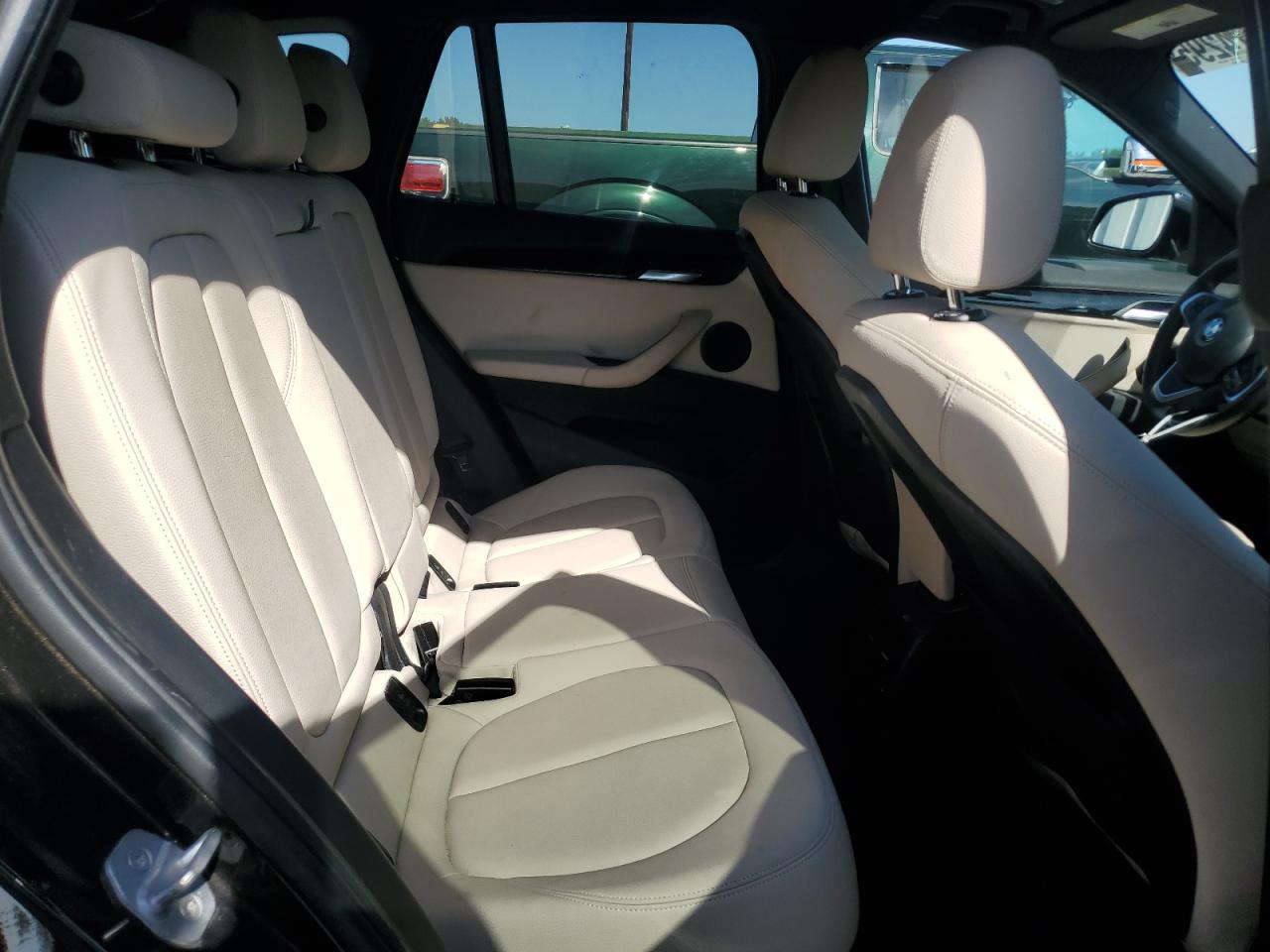 2018 BMW X1 xDrive28I VIN: WBXHT3C3XJ5L29586 Lot: 84874295