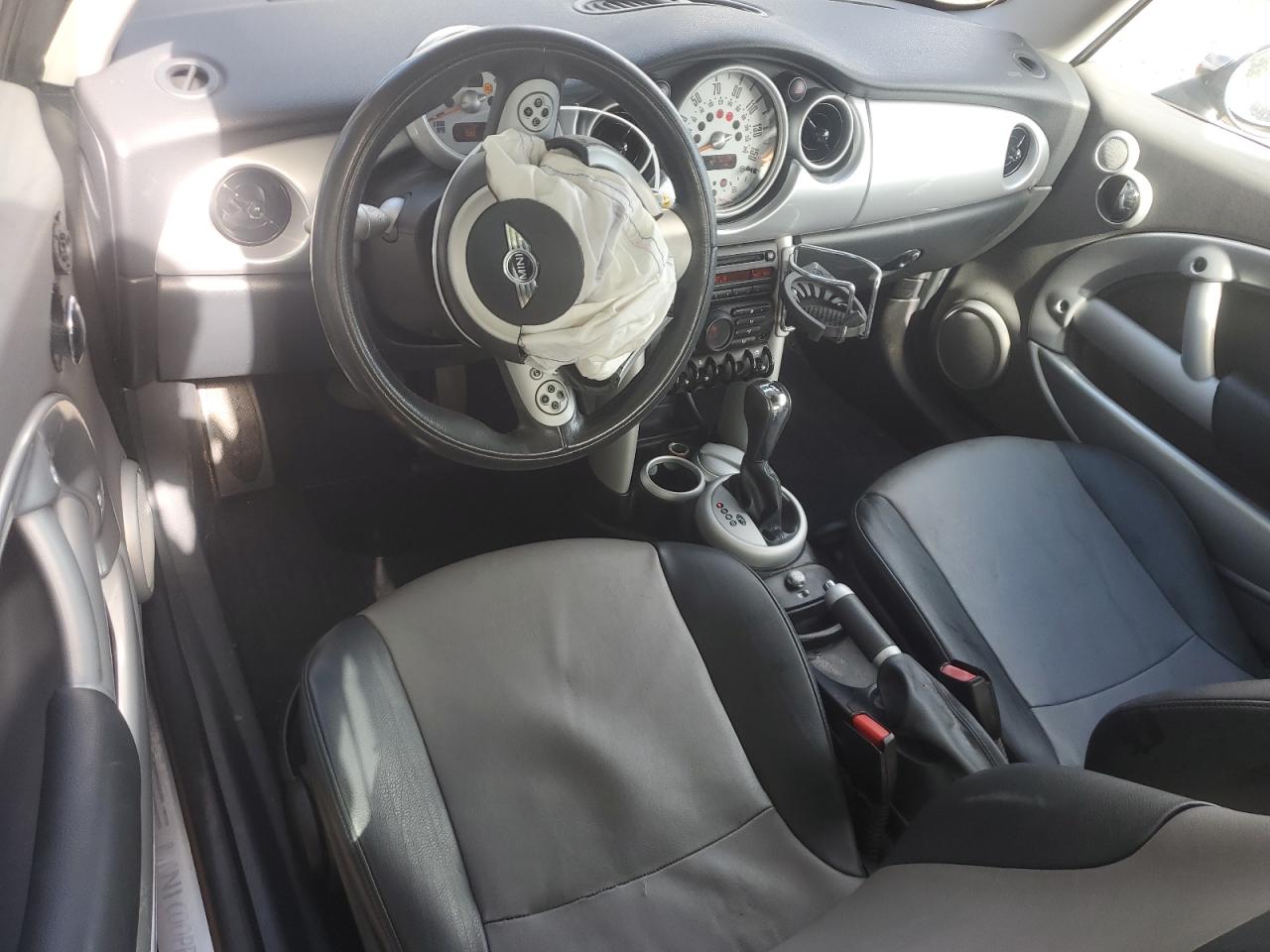 2006 Mini Cooper VIN: WMWRC33526TK16170 Lot: 85739375