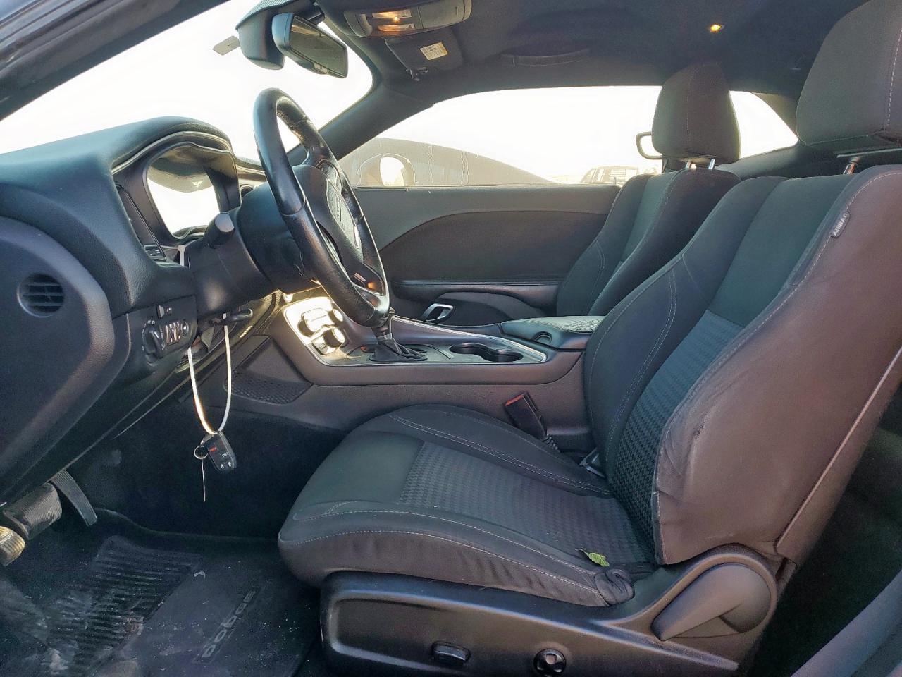 2016 Dodge Challenger Sxt VIN: 2C3CDZAG5GH253553 Lot: 81871285