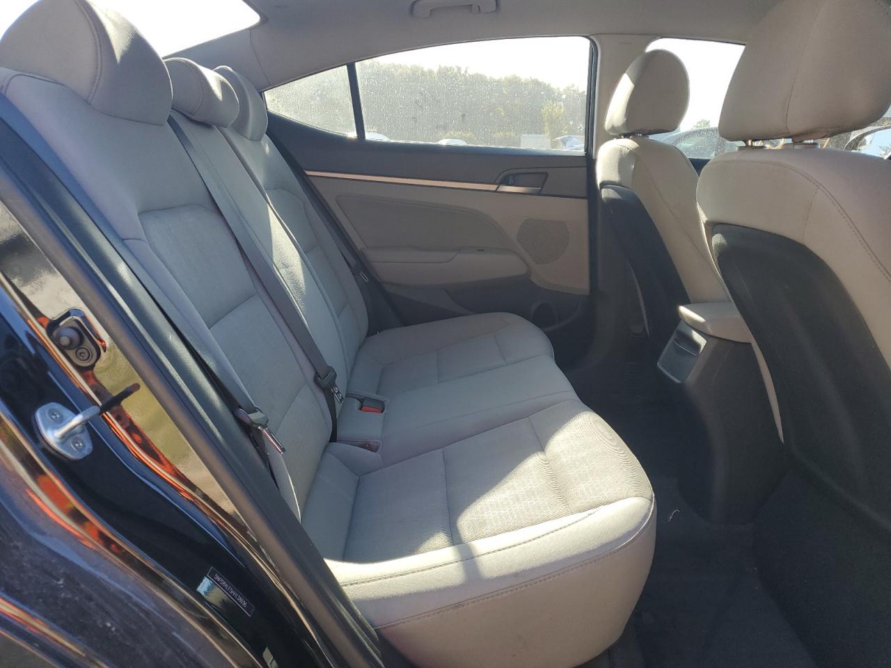 2017 Hyundai Elantra Se VIN: 5NPD84LF5HH138696 Lot: 82303005