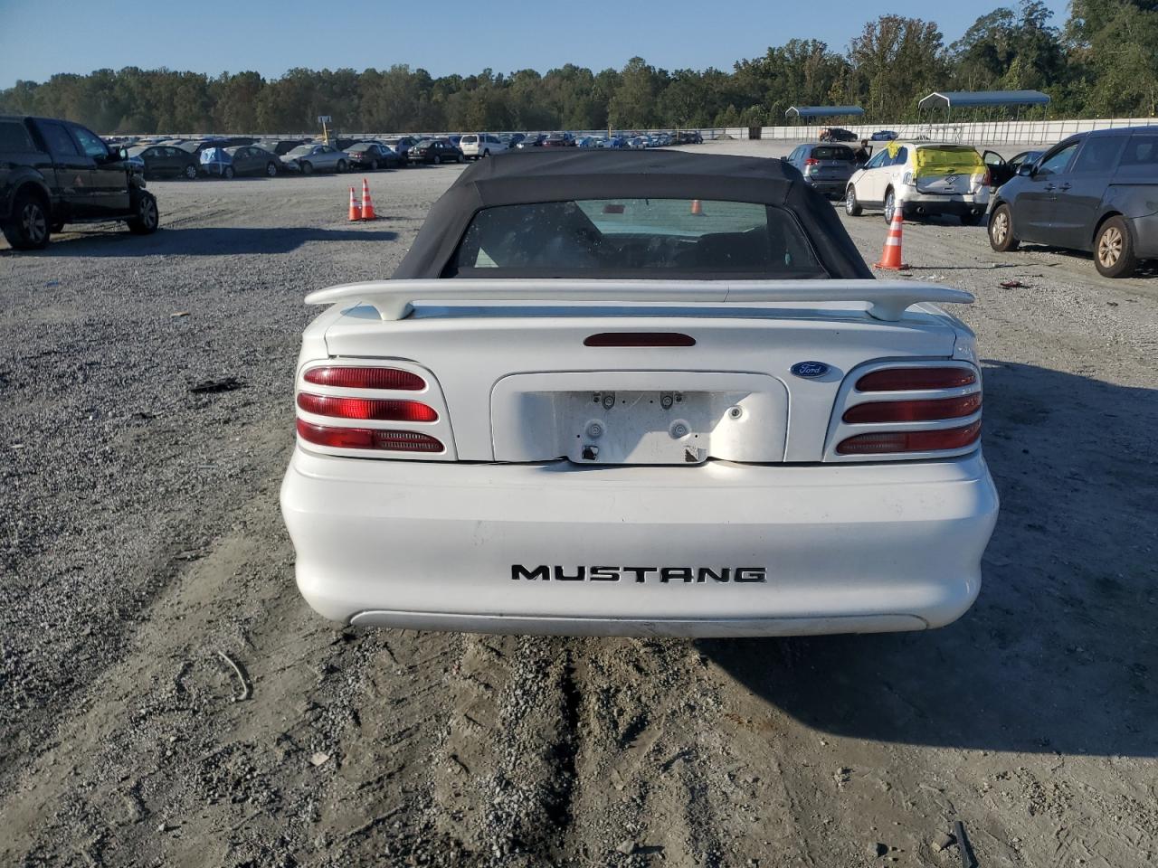 1994 Ford Mustang VIN: 1FALP4449RF133711 Lot: 87406185