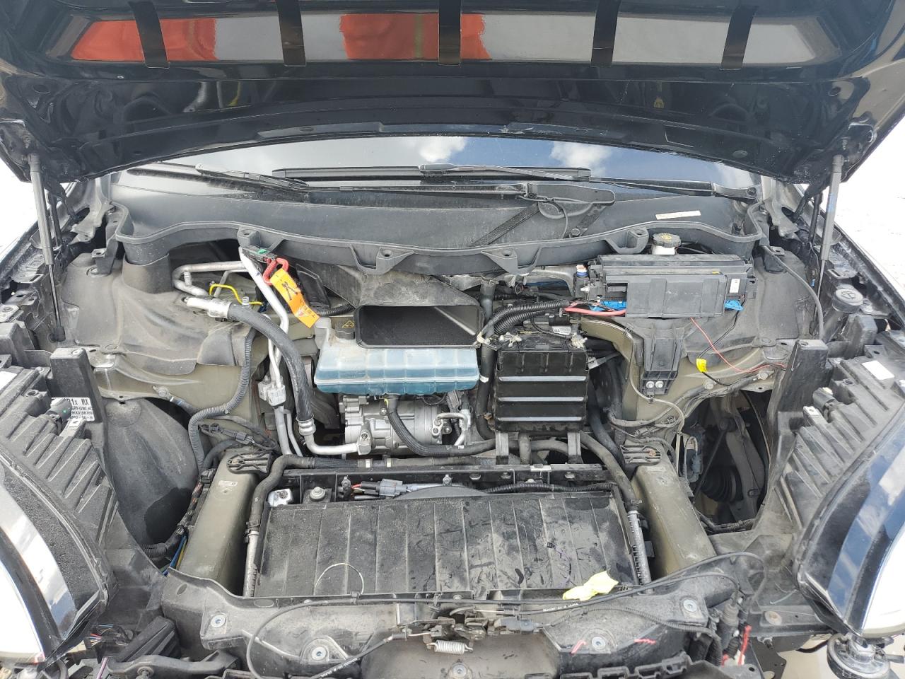 2020 Tesla Model X VIN: 5YJXCDE43LF301313 Lot: 84941445