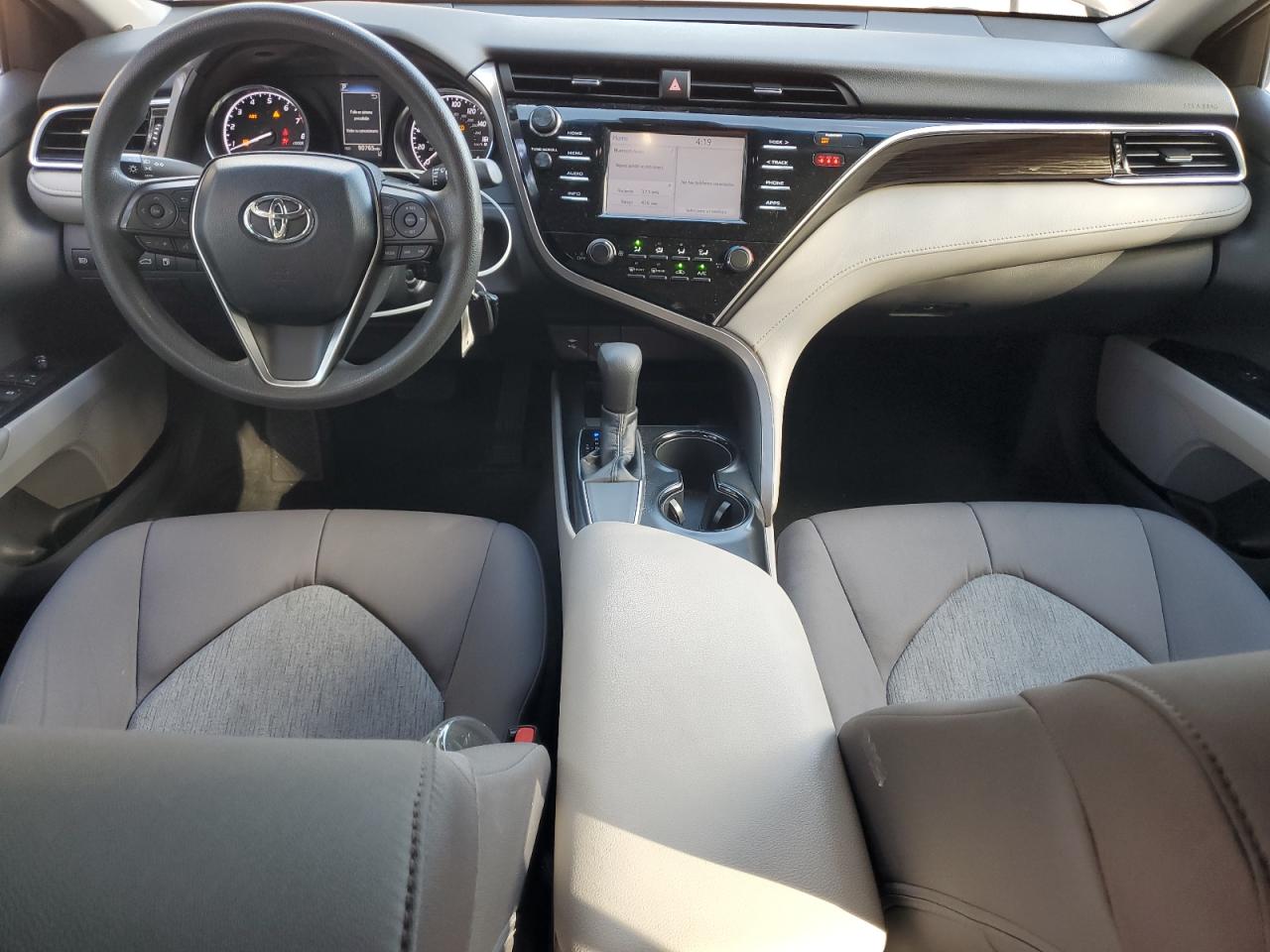 2018 Toyota Camry L VIN: 4T1B11HK1JU021141 Lot: 85286005