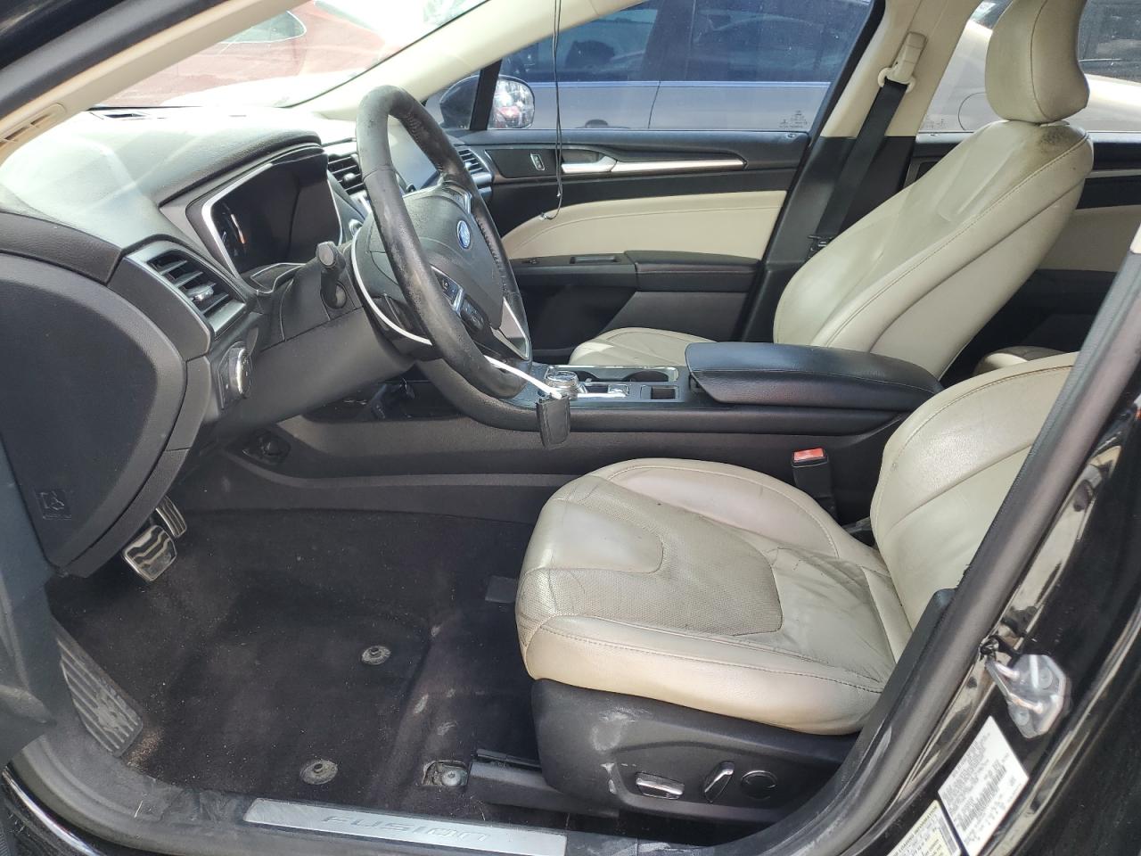 2017 Ford Fusion Titanium VIN: 3FA6P0K92HR130283 Lot: 86088525