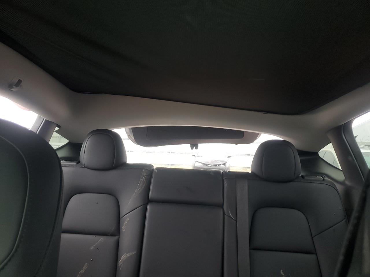 2024 Tesla Model Y VIN: 7SAYGDEF5RA291497 Lot: 90127235