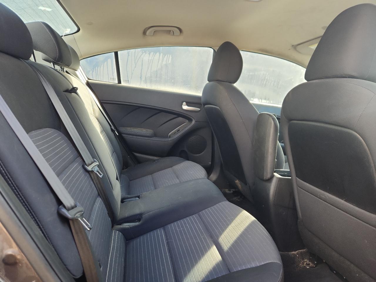 2018 Kia Forte Lx VIN: 3KPFL4A7XJE164630 Lot: 89830085