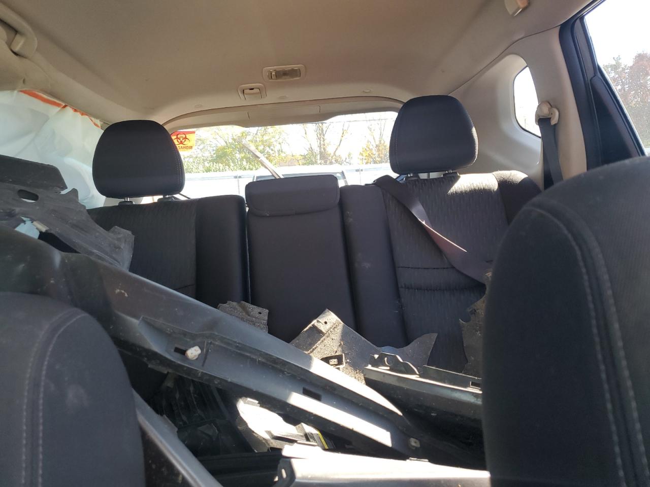 2018 Nissan Rogue S VIN: JN8AT2MTXJW450477 Lot: 87284855