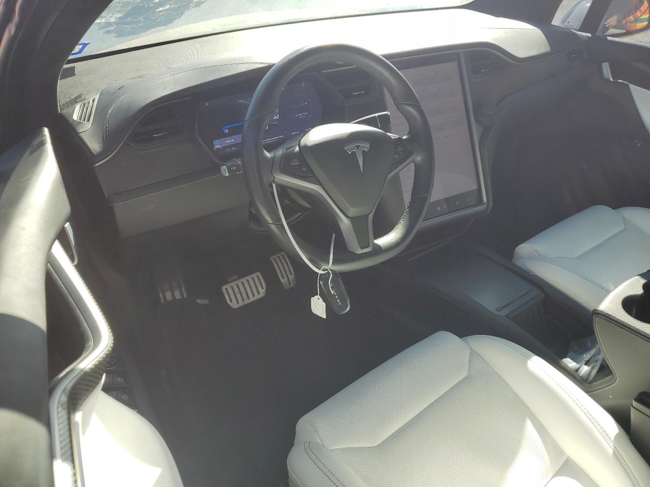 2018 Tesla Model X VIN: 5YJXCBE43JF126966 Lot: 85495395