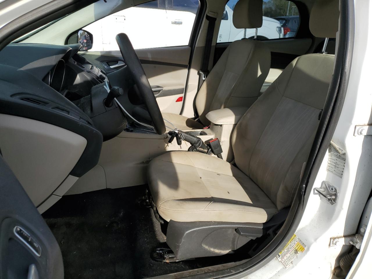 2015 Ford Focus Se VIN: 1FADP3F23FL351263 Lot: 87266595