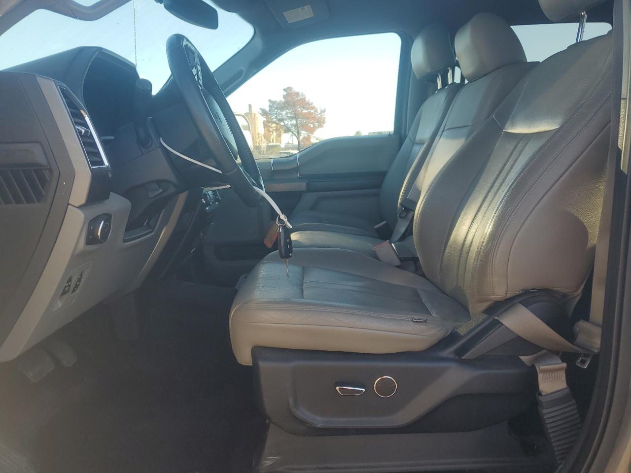 2015 Ford F150 Supercrew VIN: 1FTEW1CP6FKE81260 Lot: 82169035