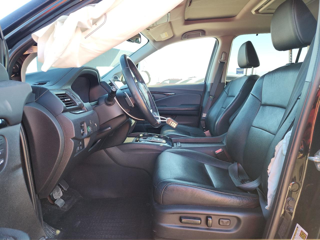 2017 Honda Pilot Touring VIN: 5FNYF6H98HB054439 Lot: 82755845